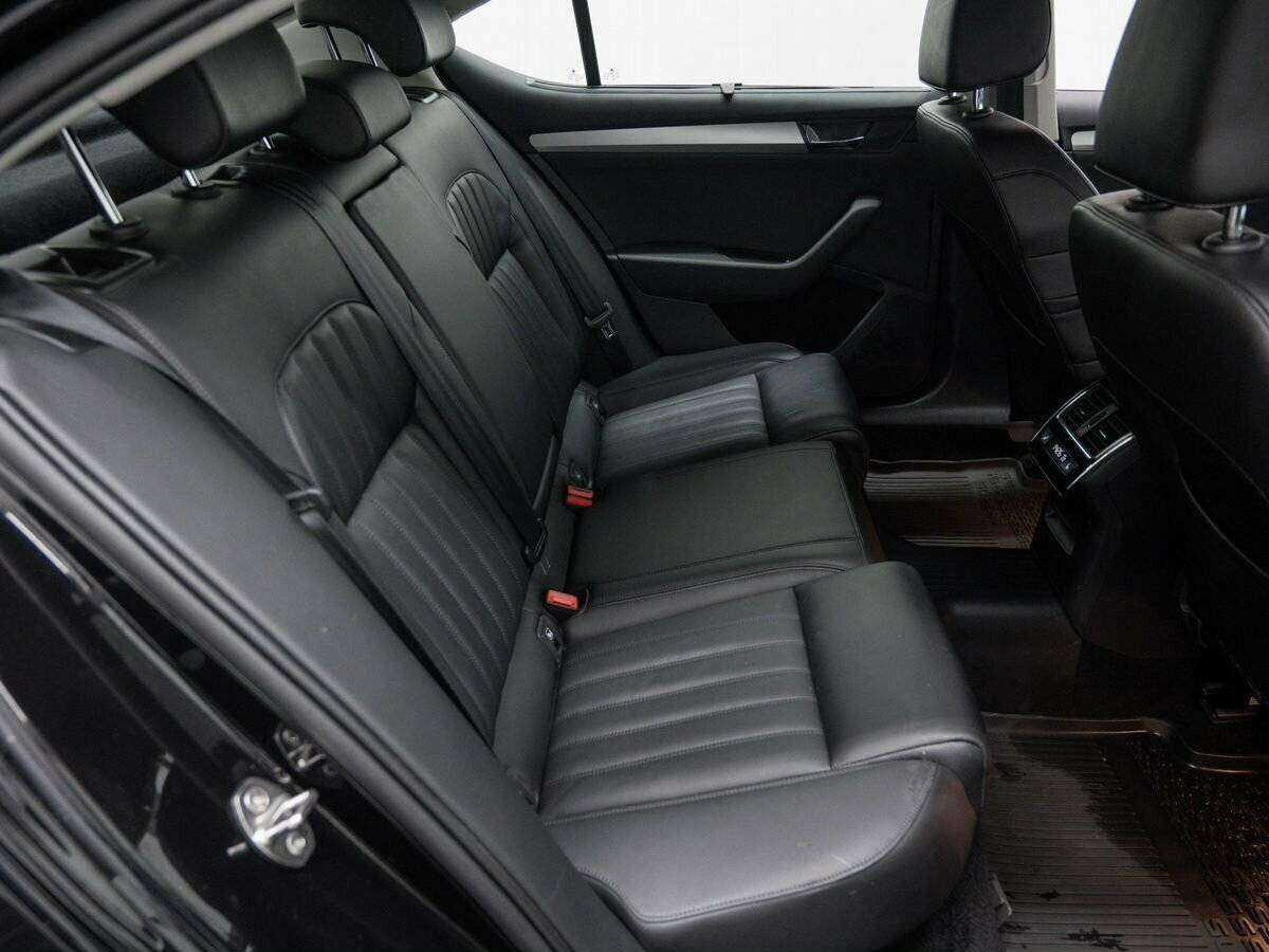 Купить Skoda Superb, 2017, 142 000 км, фото №9
