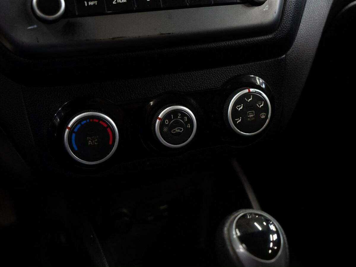 Купить Kia Rio, 2016, 196 783 км, фото №11