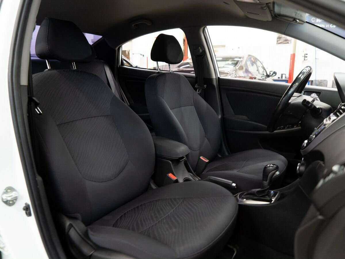 Купить Hyundai Solaris, 2015, 149 445 км, фото №9