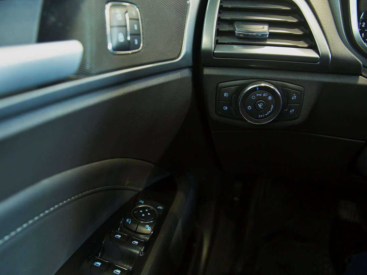 Купить Ford Mondeo, 2017, 86 111 км, фото №7