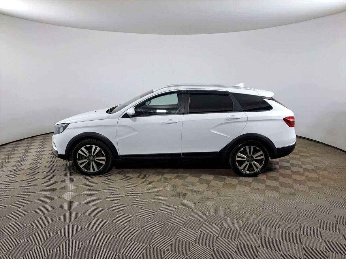 Купить Lada (ВАЗ) Vesta SW Cross, 2018, 98 000 км, фото №8