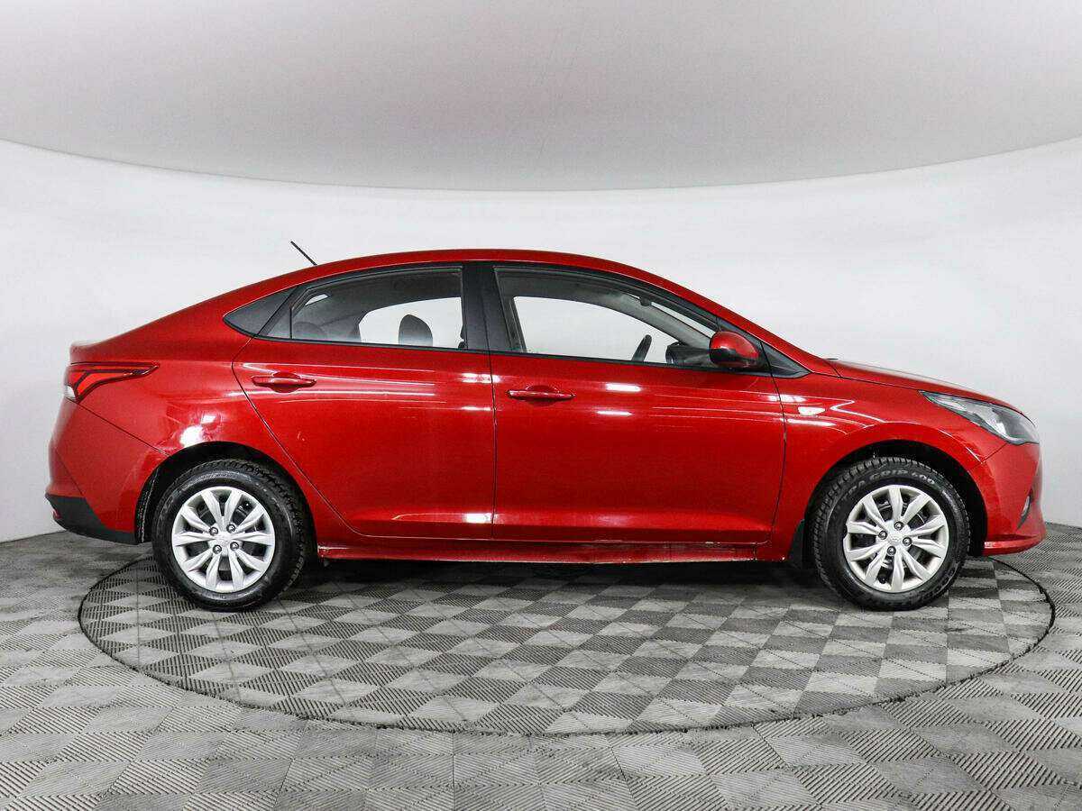 Купить Hyundai Solaris, 2021, 72 052 км, фото №4