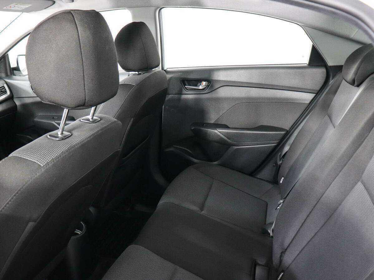 Купить Hyundai Solaris, 2019, 52 919 км, фото №11