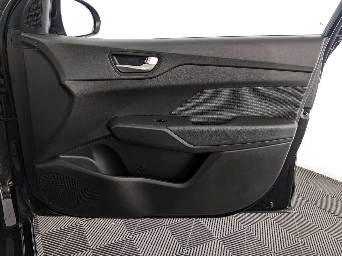 Купить Hyundai Solaris, 2019, 80 271 км, фото №21