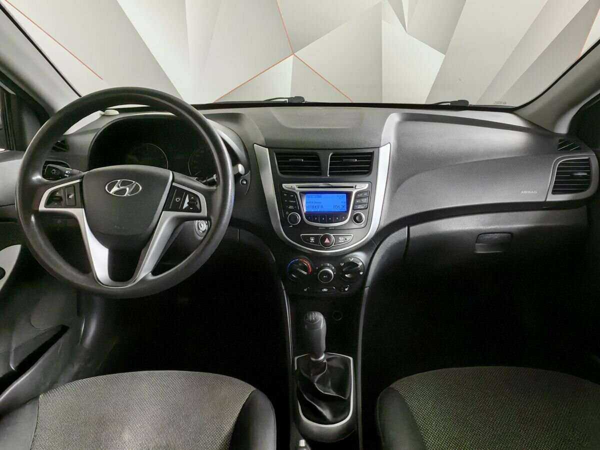 Купить Hyundai Solaris, 2013, 200 731 км, фото №10
