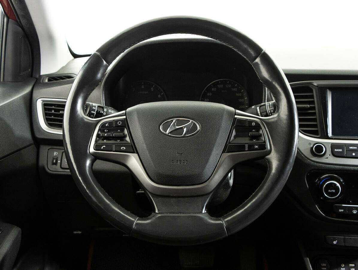 Купить Hyundai Solaris, 2018, 102 913 км, фото №14