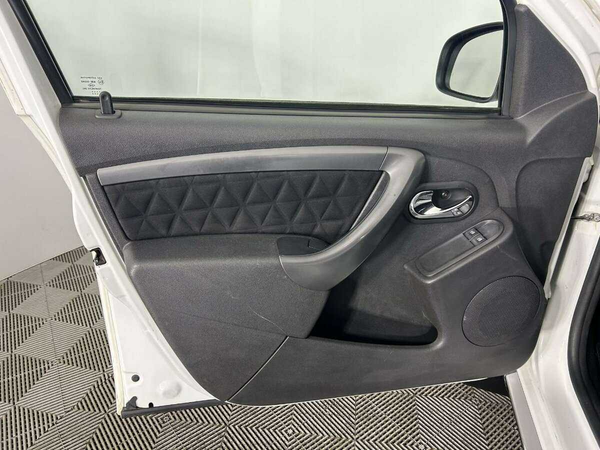 Купить Renault Duster, 2017, 135 697 км, фото №8