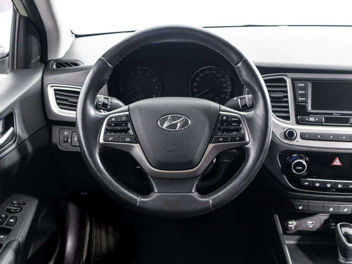Купить Hyundai Solaris, 2019, 68 000 км, фото №16