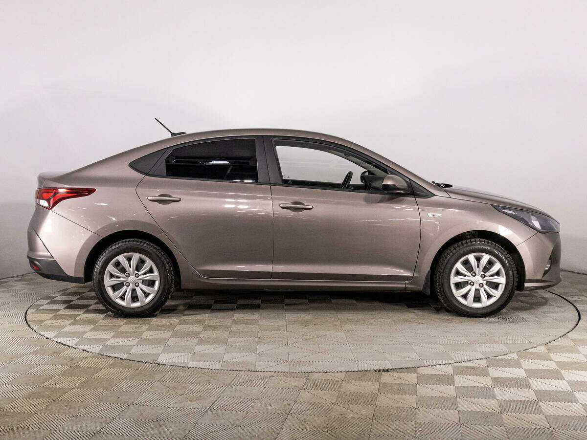 Купить Hyundai Solaris, 2021, 58 155 км, фото №4