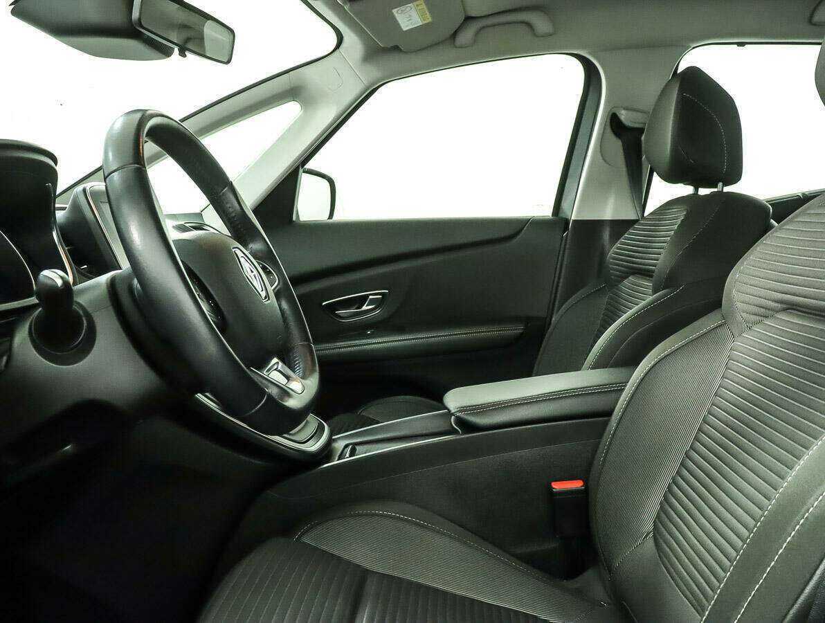 Купить Renault Scenic, 2018, 80 250 км, фото №7