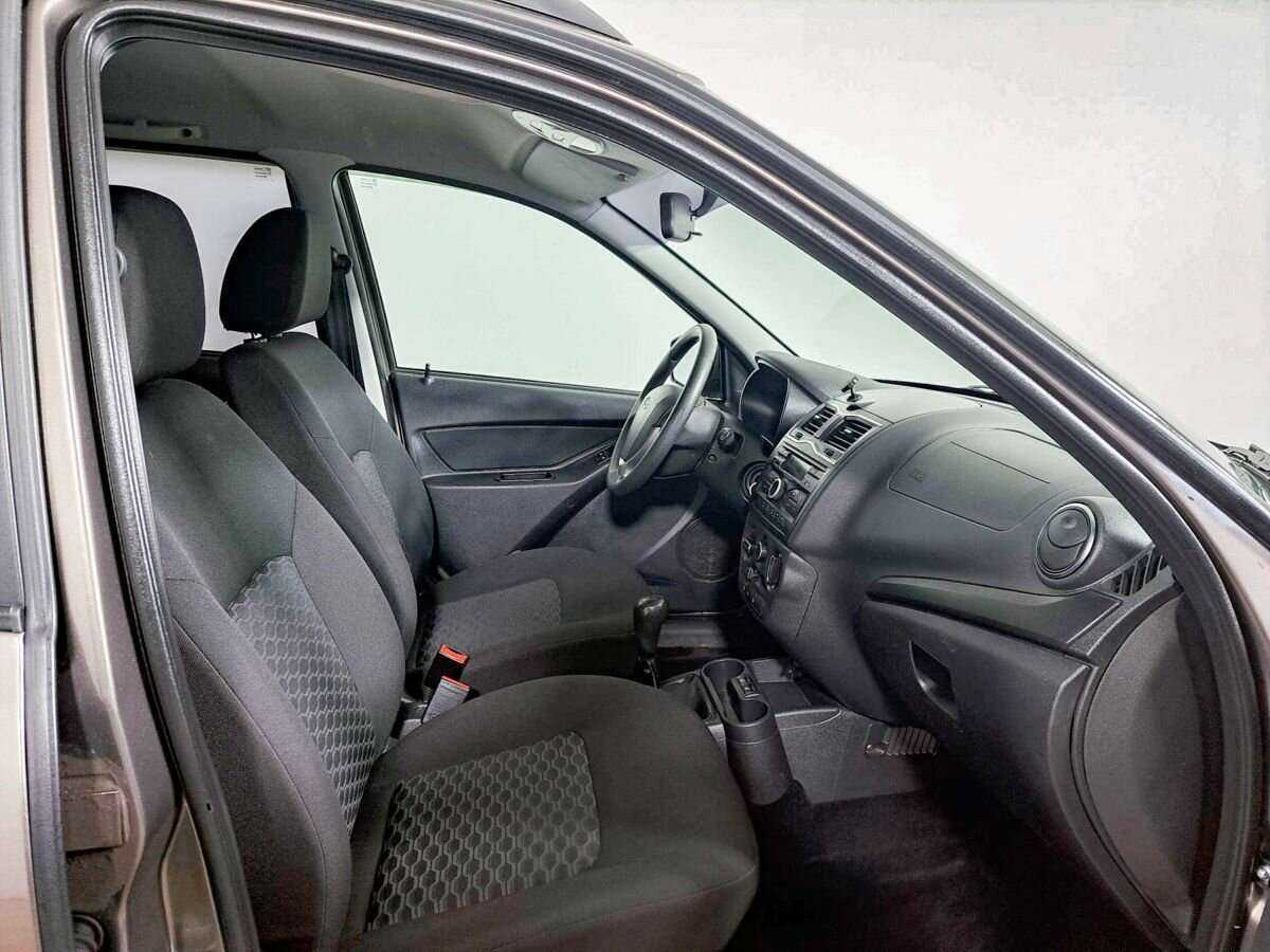 Купить Lada (ВАЗ) Granta, 2019, 58 100 км, фото №9