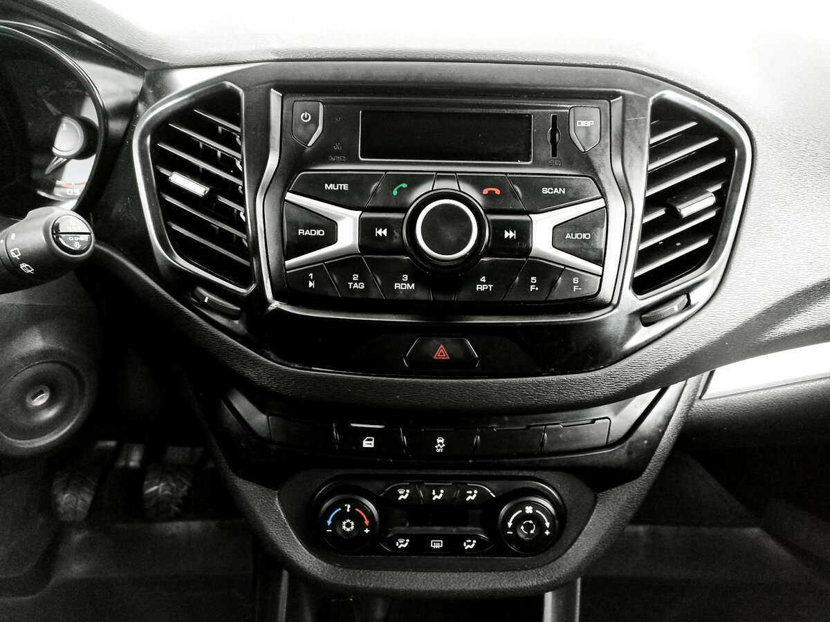 Купить Lada (ВАЗ) Vesta SW, 2019, 164 852 км, фото №13