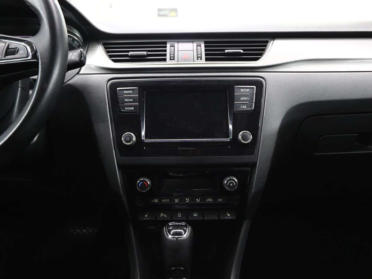 Купить Skoda Rapid, 2018, 110 000 км, фото №19