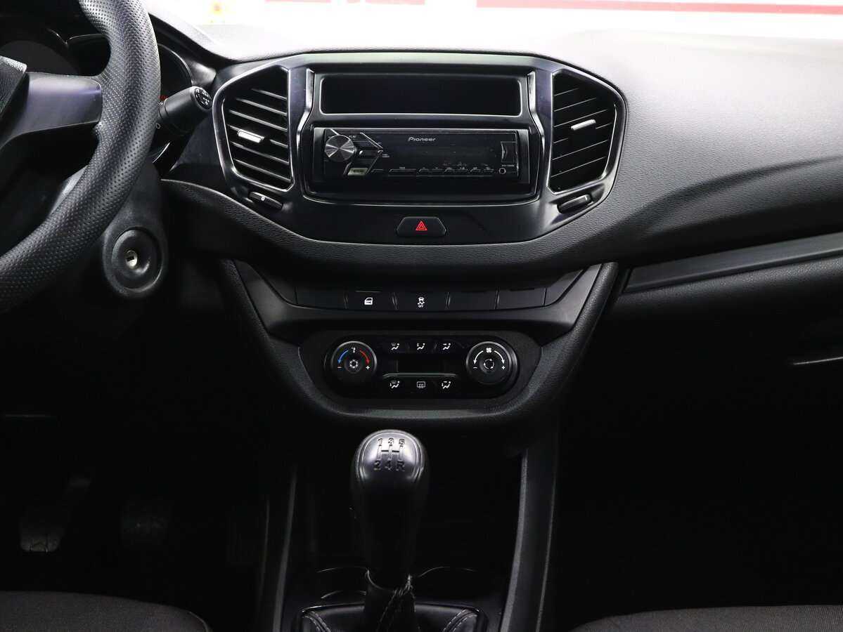 Купить Lada (ВАЗ) Vesta, 2018, 89 000 км, фото №15