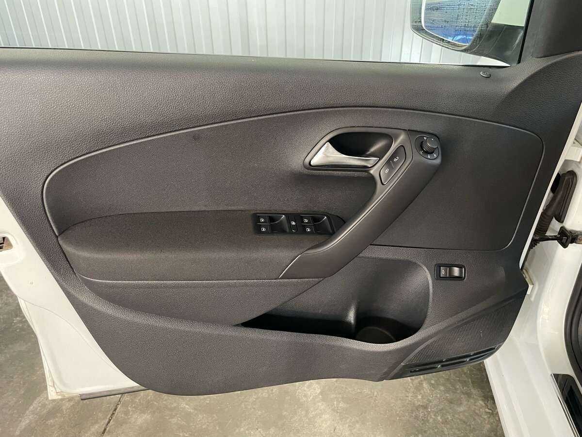 Купить Volkswagen Polo, 2018, 82 694 км, фото №17