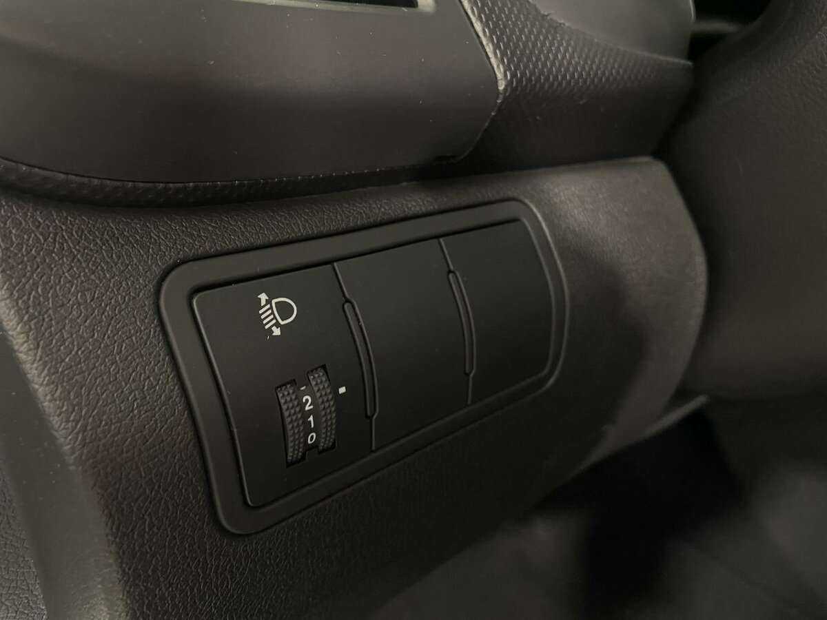 Купить Hyundai Solaris, 2012, 252 000 км, фото №9