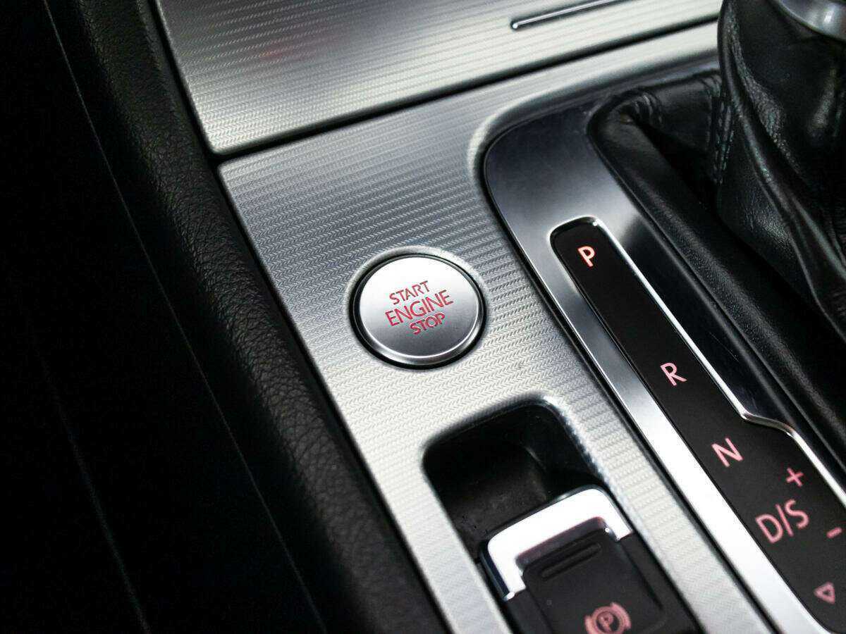 Купить Volkswagen Touareg, 2012, 236 145 км, фото №19