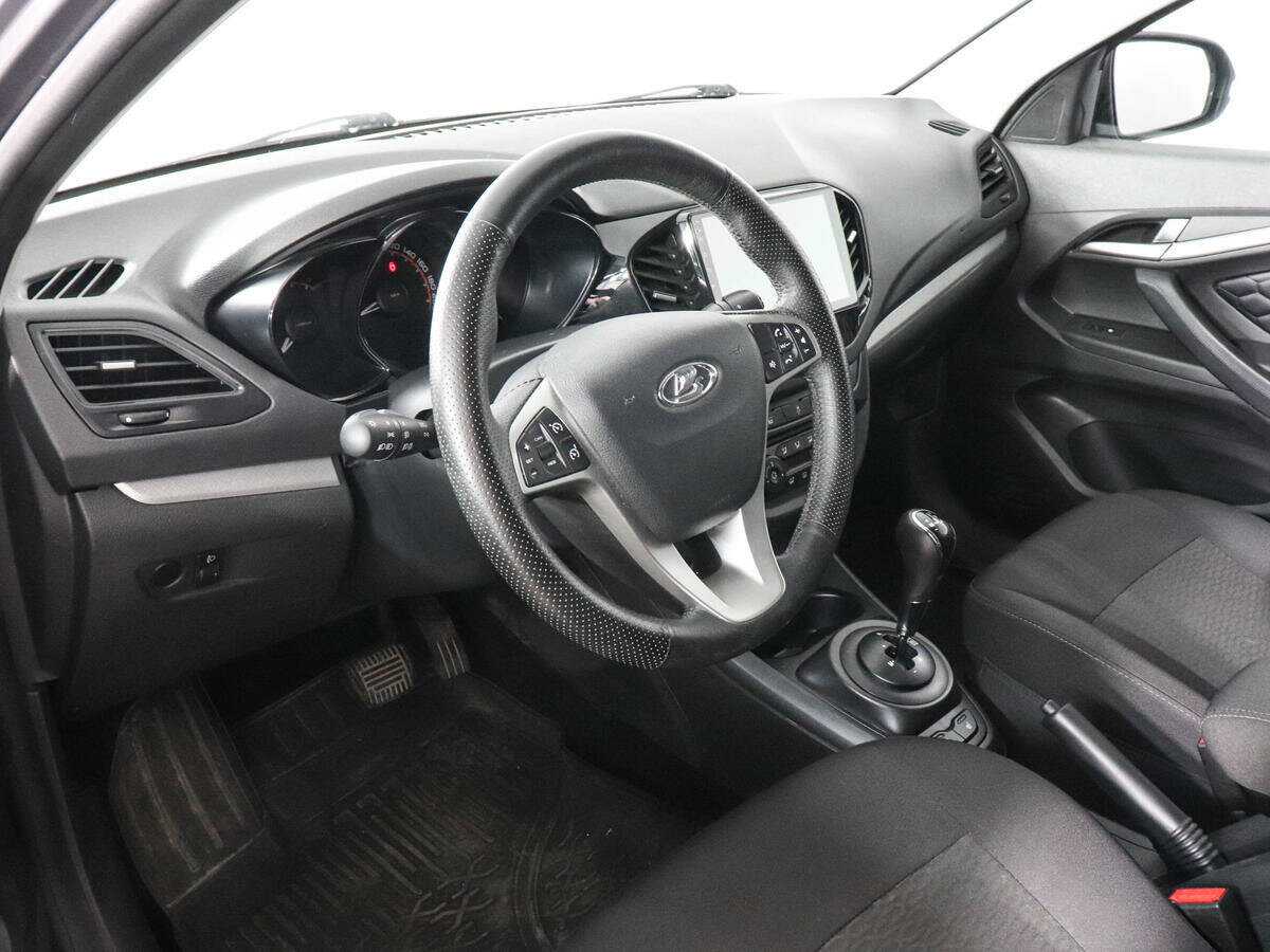 Купить Lada (ВАЗ) Vesta SW, 2019, 89 246 км, фото №9