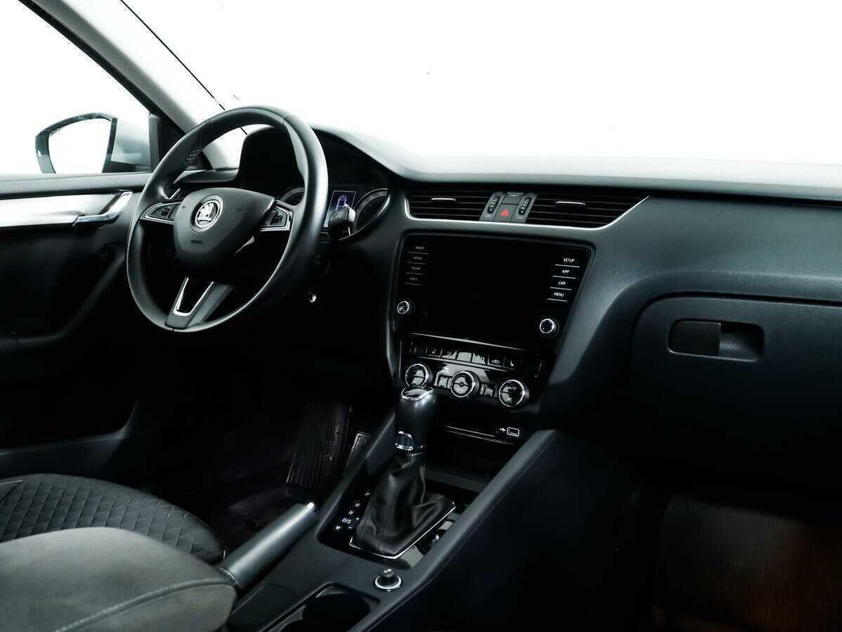 Купить Skoda Octavia, 2018, 121 000 км, фото №9