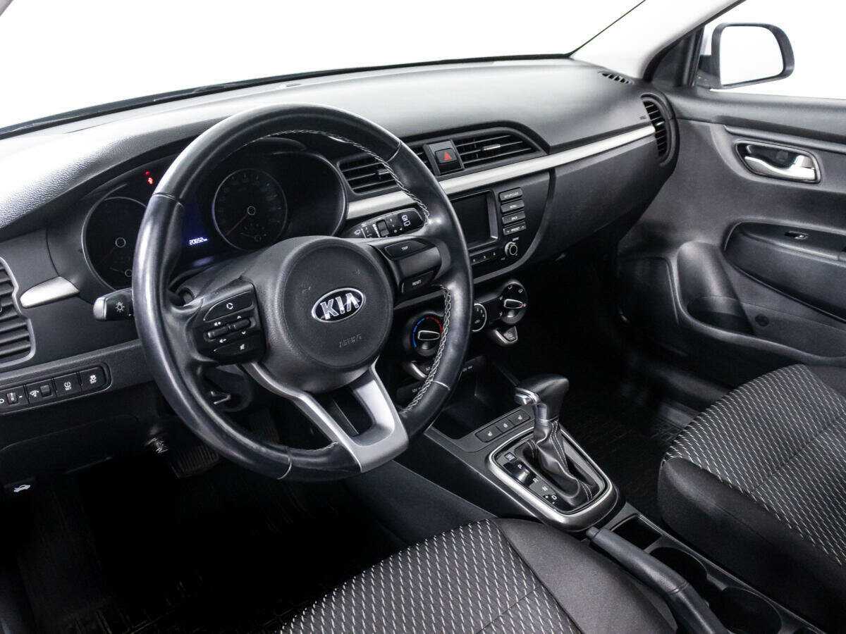 Купить Kia Rio X-Line, 2018, 20 647 км, фото №11