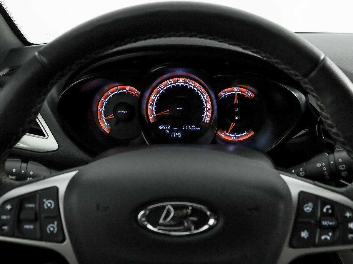 Купить Lada (ВАЗ) Vesta SW Cross, 2021, 42 551 км, фото №13