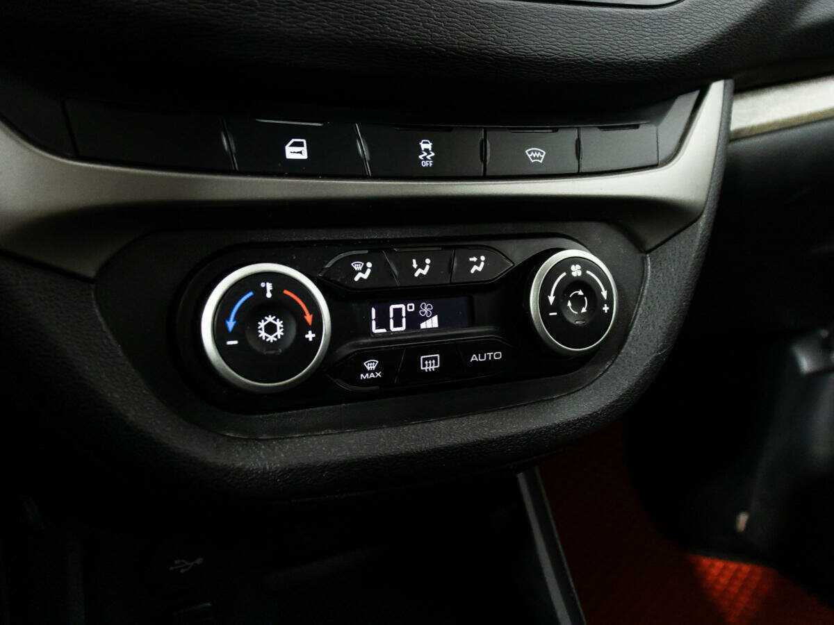 Купить Lada (ВАЗ) Vesta SW, 2018, 116 245 км, фото №15