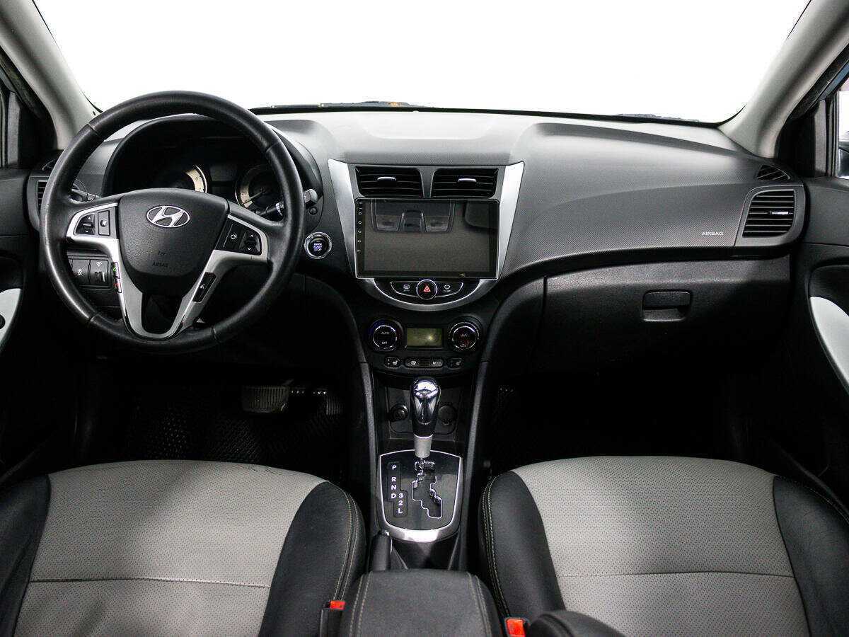 Купить Hyundai Solaris, 2012, 324 755 км, фото №13