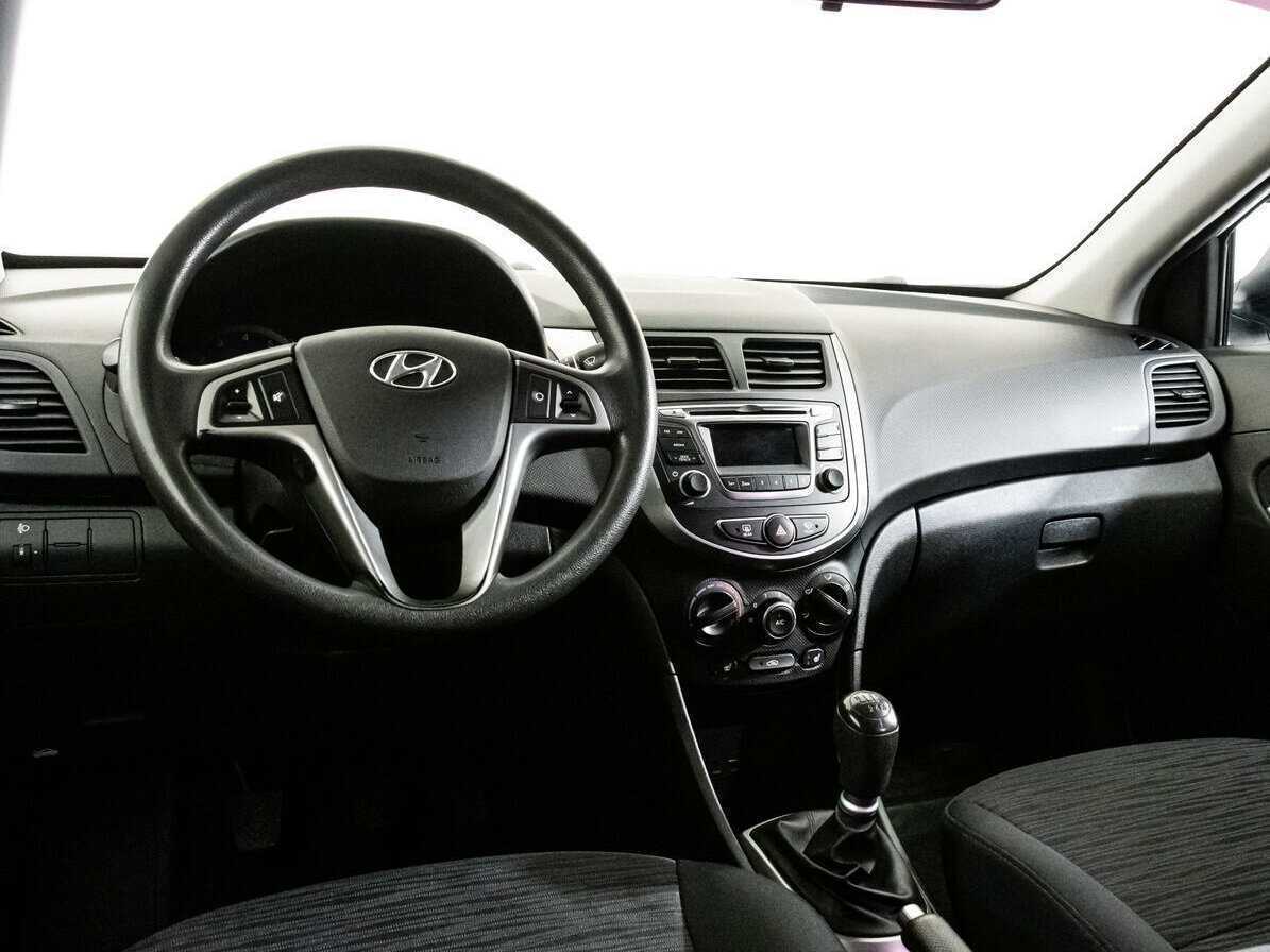 Купить Hyundai Solaris, 2015, 151 966 км, фото №11