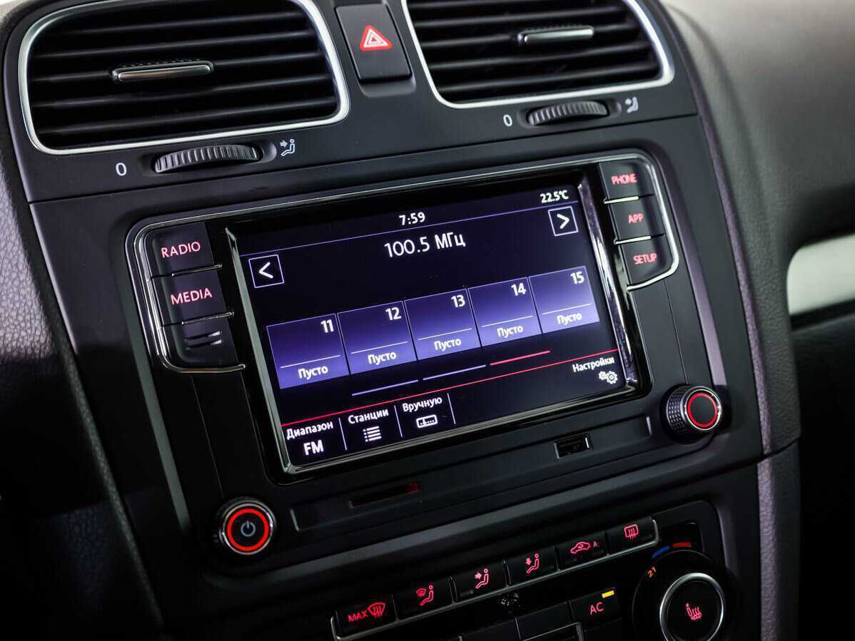 Купить Volkswagen Golf, 2012, 92 591 км, фото №13