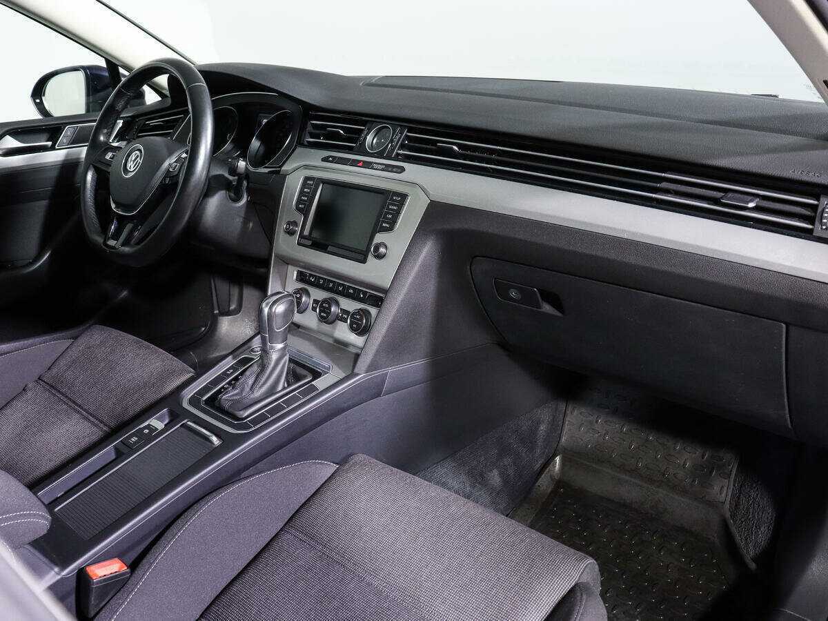 Купить Volkswagen Passat, 2016, 75 100 км, фото №8