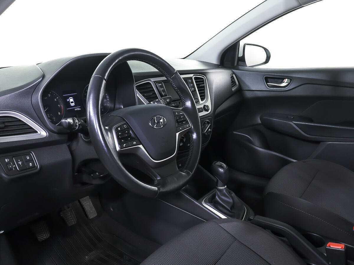 Купить Hyundai Solaris, 2019, 79 749 км, фото №13