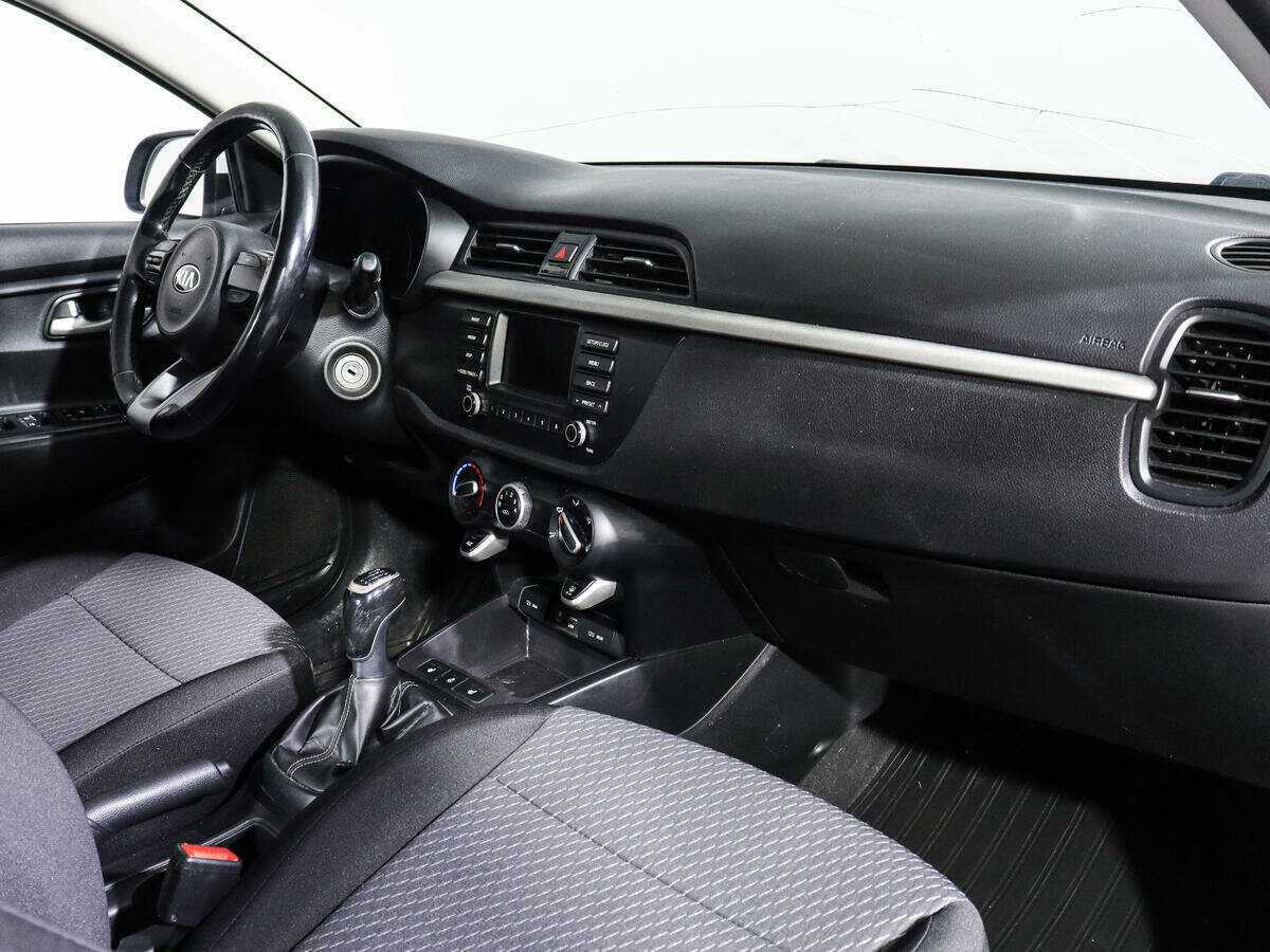 Купить Kia Rio, 2017, 223 026 км, фото №9