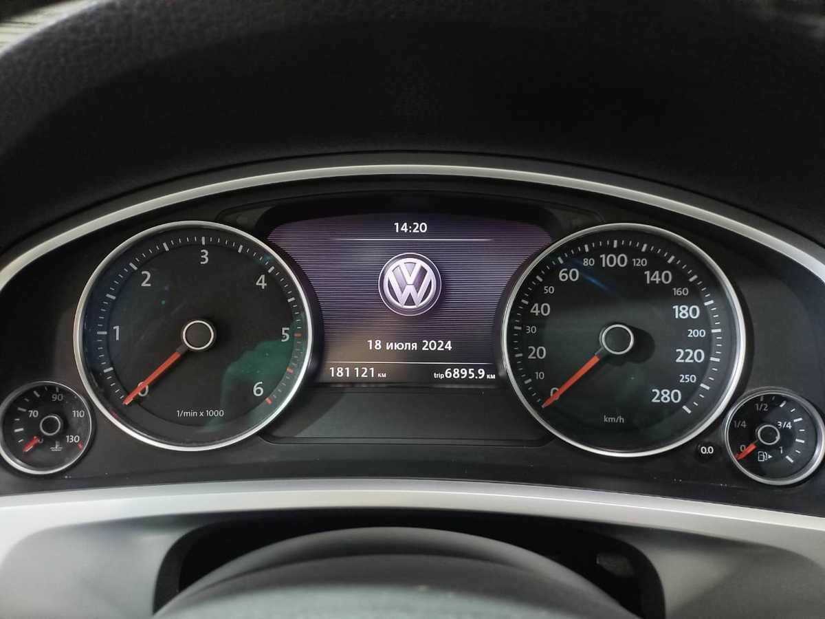 Купить Volkswagen Touareg, 2013, 181 119 км, фото №12