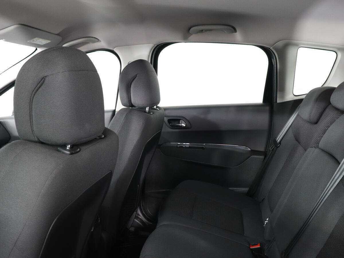 Купить Peugeot 3008, 2016, 109 964 км, фото №13