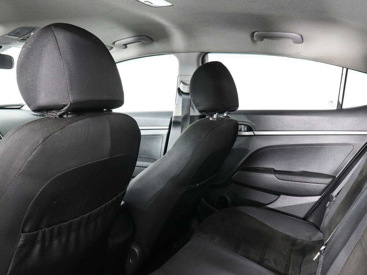 Купить Hyundai Elantra, 2018, 259 303 км, фото №7