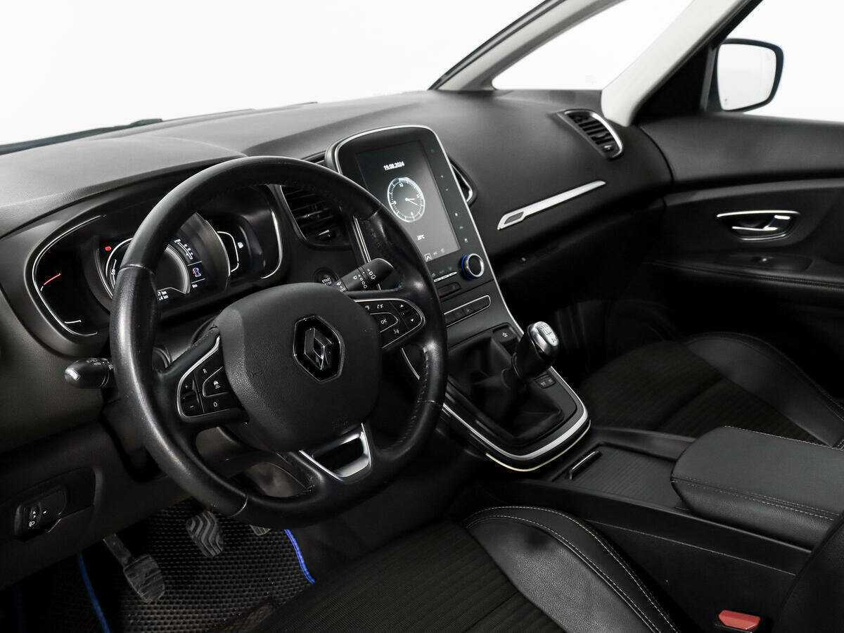 Купить Renault Scenic, 2017, 141 256 км, фото №9