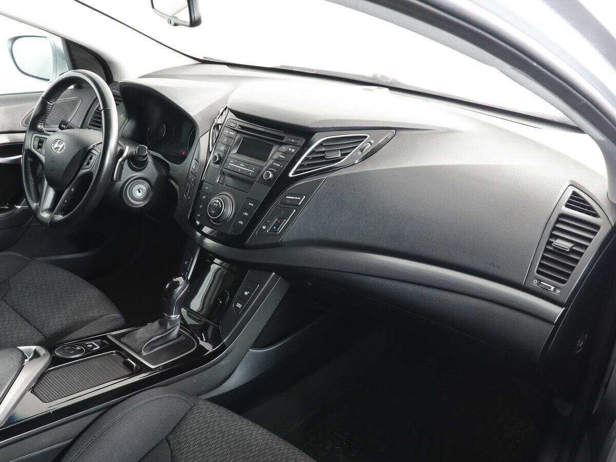 Купить Hyundai i40, 2016, 169 746 км, фото №10