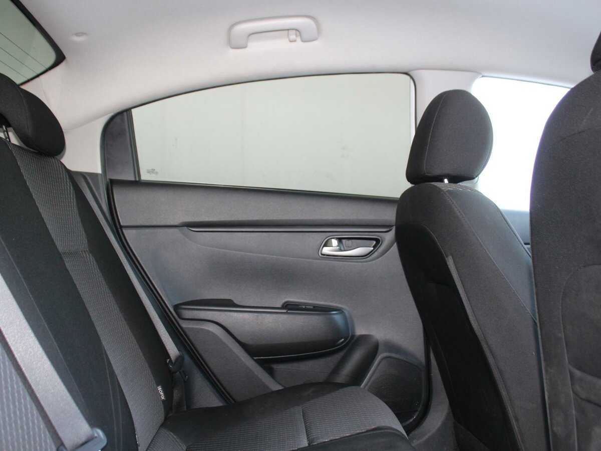 Купить Kia Rio, 2018, 70 000 км, фото №15