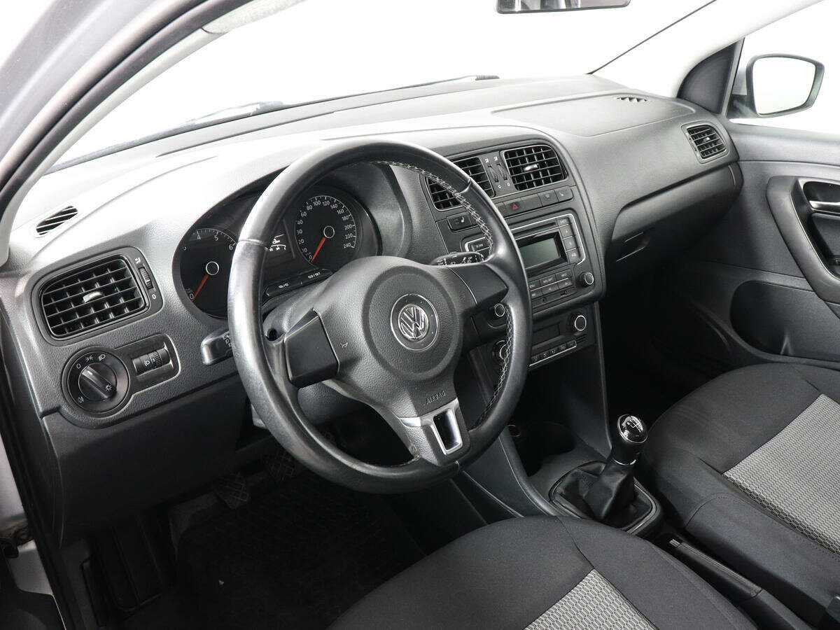 Купить Volkswagen Polo, 2015, 104 940 км, фото №9