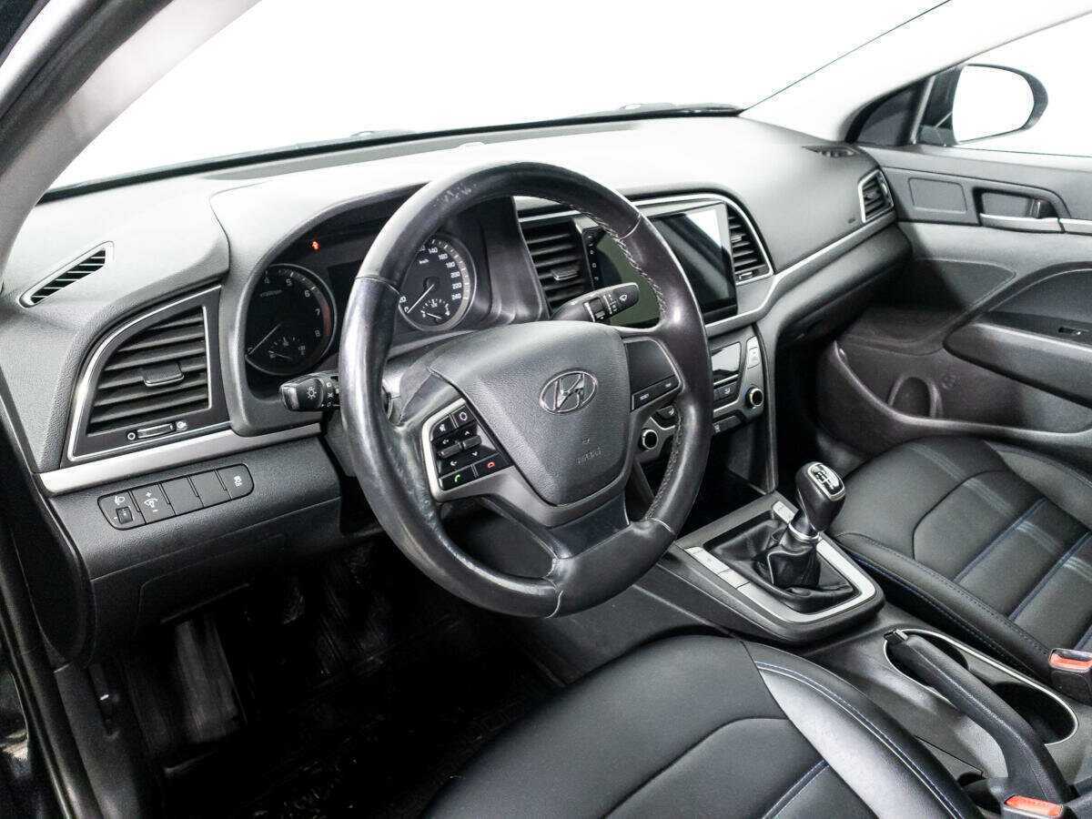 Купить Hyundai Elantra, 2017, 153 266 км, фото №11