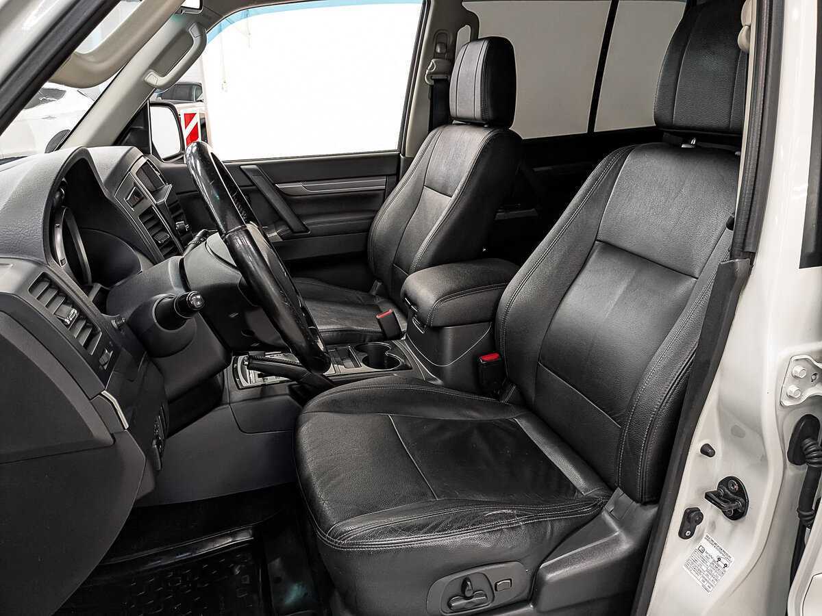 Купить Mitsubishi Pajero, 2015, 235 560 км, фото №20