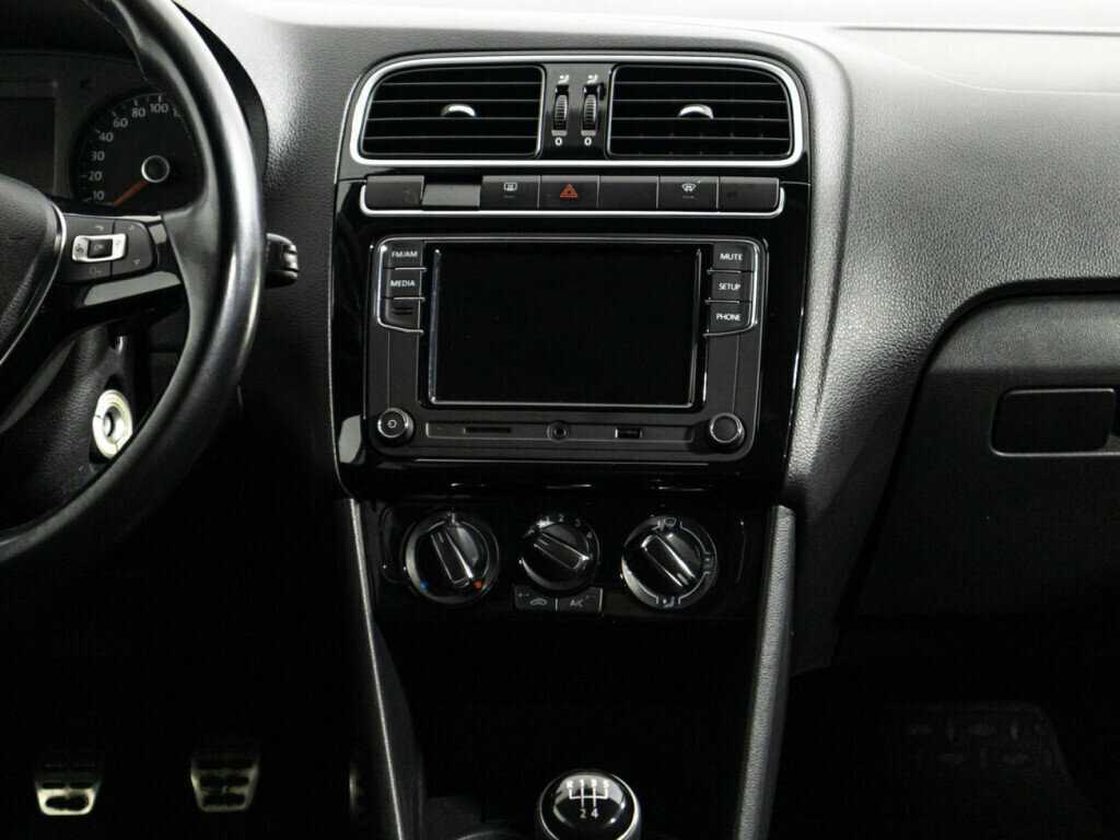 Купить Volkswagen Polo, 2015, 166 336 км, фото №14