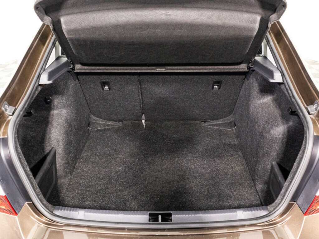 Купить Skoda Rapid, 2018, 131 000 км, фото №15