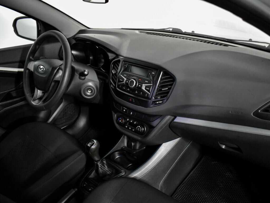 Купить Lada (ВАЗ) Vesta, 2017, 186 650 км, фото №13