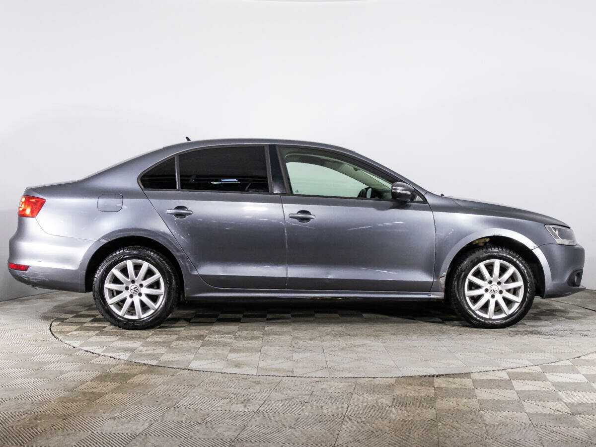 Купить Volkswagen Jetta, 2012, 180 622 км, фото №4