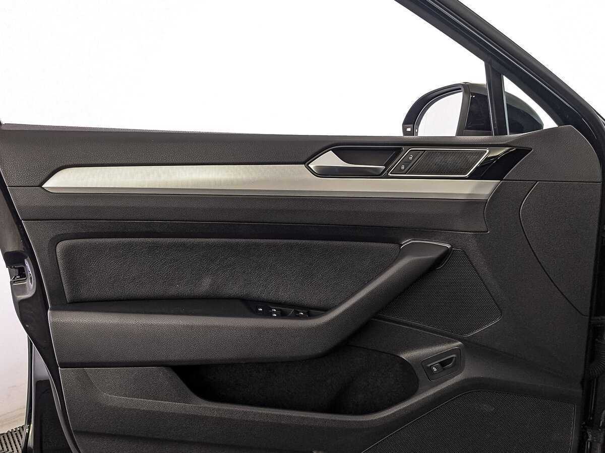 Купить Volkswagen Passat, 2016, 135 253 км, фото №19