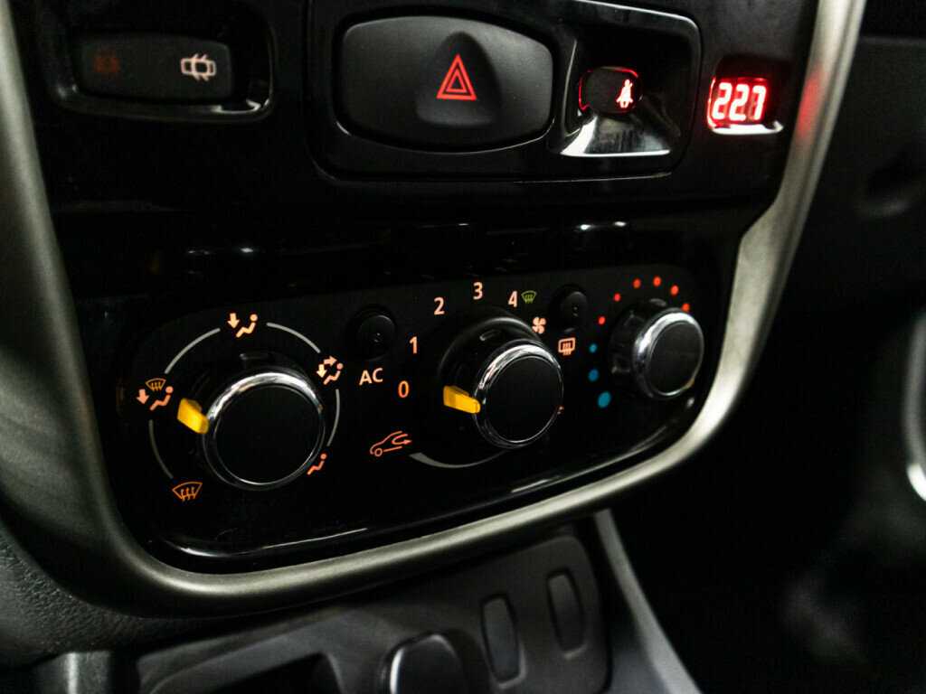 Купить Renault Duster, 2015, 141 300 км, фото №17