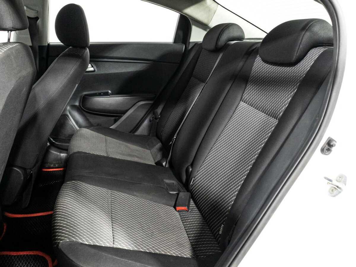 Купить Kia Rio, 2018, 116 780 км, фото №10