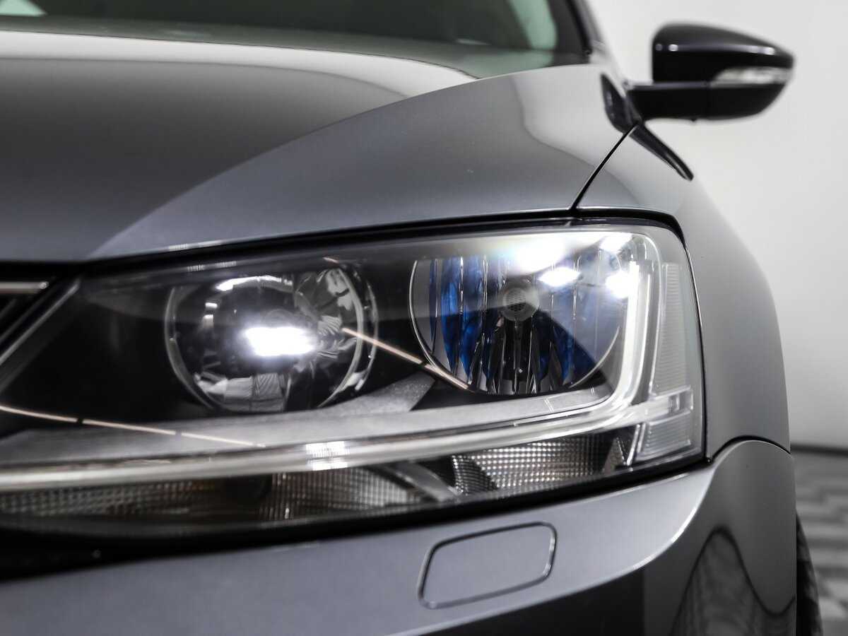 Купить Volkswagen Jetta, 2017, 66 437 км, фото №15
