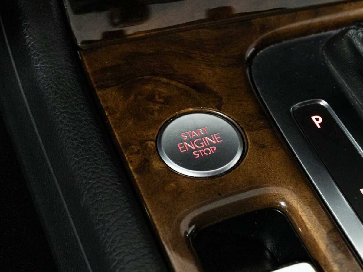 Купить Volkswagen Touareg, 2012, 329 160 км, фото №18